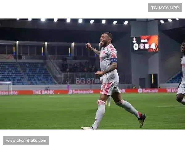 里昂3-0完胜南特，托利索领衔攻击线。